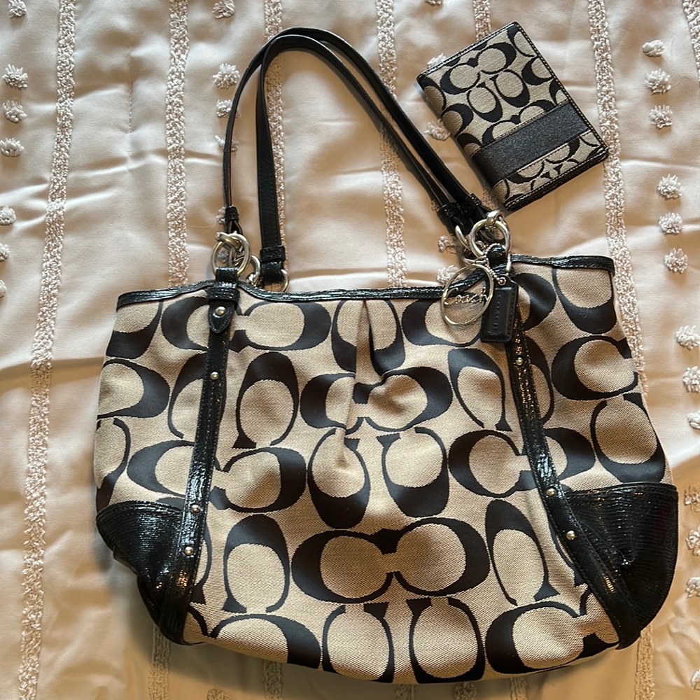 Coach Matching Handbag and Wallet